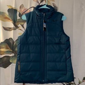 Women’s Nike Vest (BRAND NEW WITH TAGS!!)